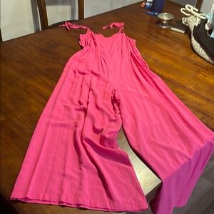 Old Navy dress / Pants in great condition